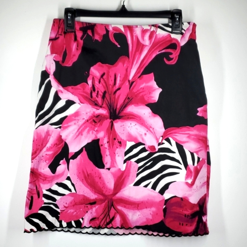 Olivia & Grace Pink Lily Zebra Print Mini Skirt Floral Animal Print Size 8 NWOT - Picture 9 of 13
